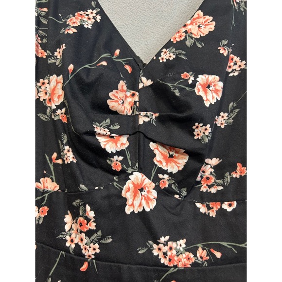 Torrid Floral‎ Print Fit Flare Dress Size 14 Black Pink Sleeveless V Neck - Picture 4 of 7